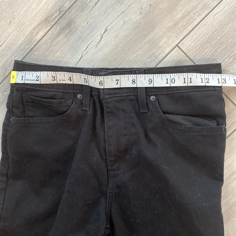Levi’s 721 high rise skinny jeans size 27
